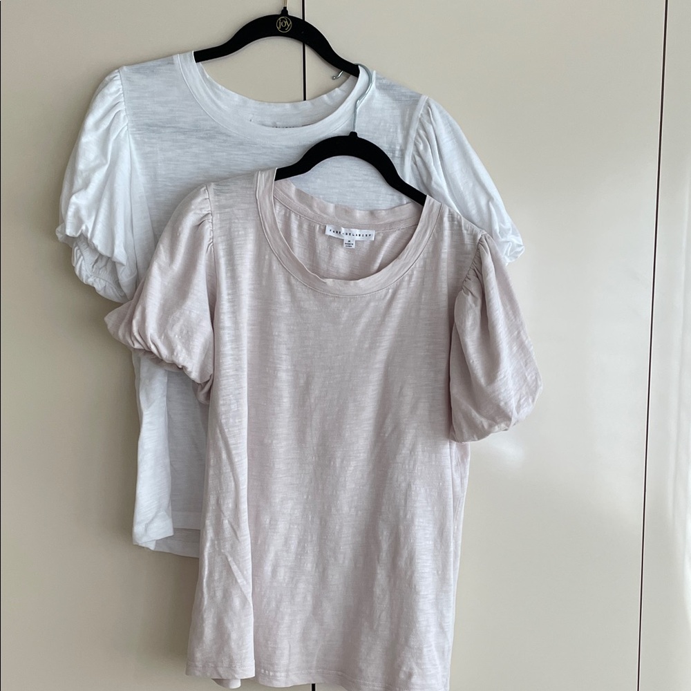 2 Jane & Delancey 100% cotton puffed sleeve T- shirts size  med